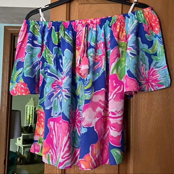 Off the shoulder Lilly Pulitzer Top - Picture 2 of 3